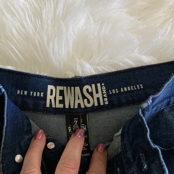 New York Rewash Jean Shorts - Picture 3 of 4
